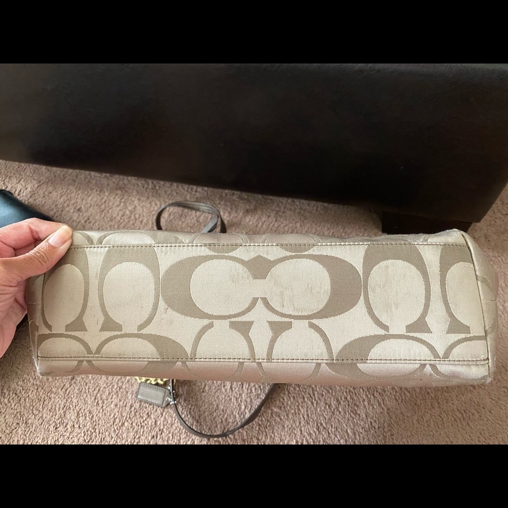 Authentic Coach Tote/Purse - Picture 3 of 6